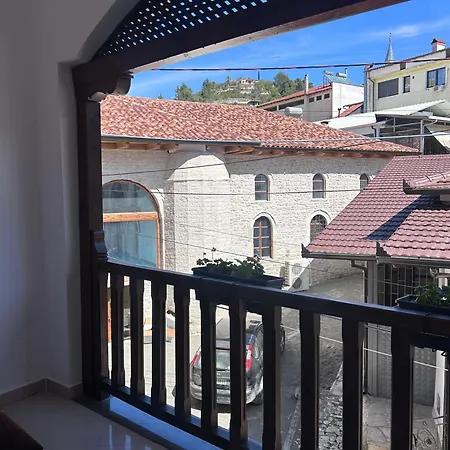 Hotel Berati 3*