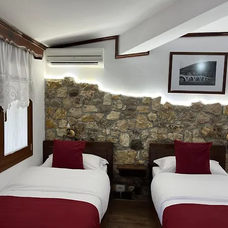 Hotel Berati 3*