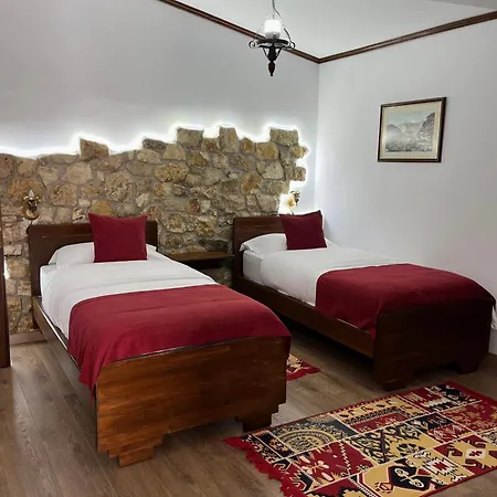 Hotel Berati 3* Berat