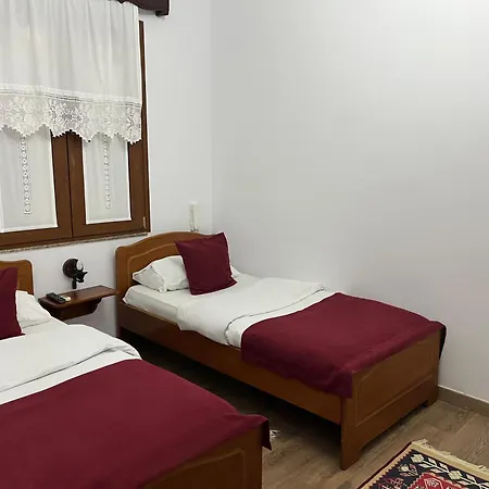 Hotel Berati 3*