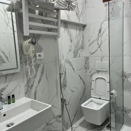 Hotel Berati 3*