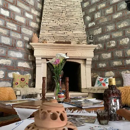 Hotel Berati Отель