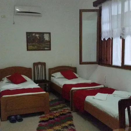 Hotel Berati 3*