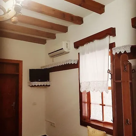 Hotel Berati Hotel 3*