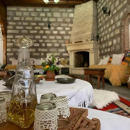 Hotel Berati فندق