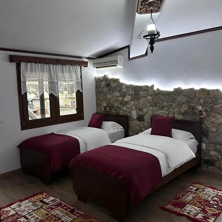 Hotel Berati 호텔 3*