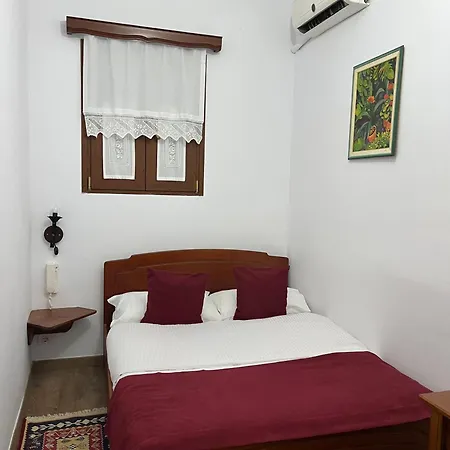 Hotel Berati 3* بيرات