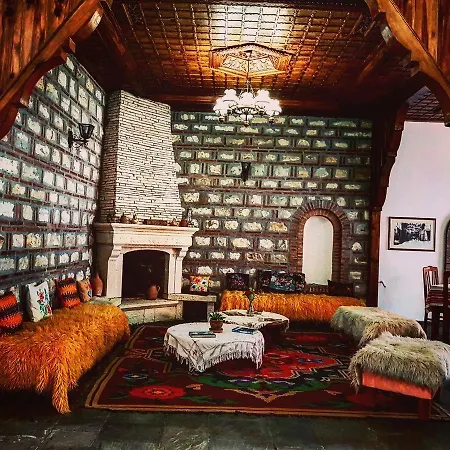 Hotel Berati 3*