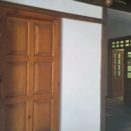 Отель Hotel Berati 3*