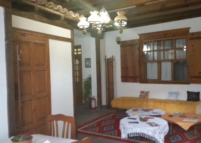 호텔 Hotel Berati 베라트