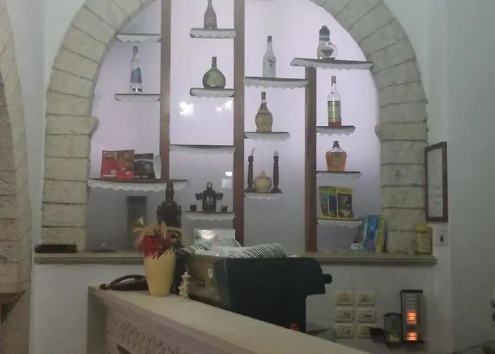 호텔 Hotel Berati 3*